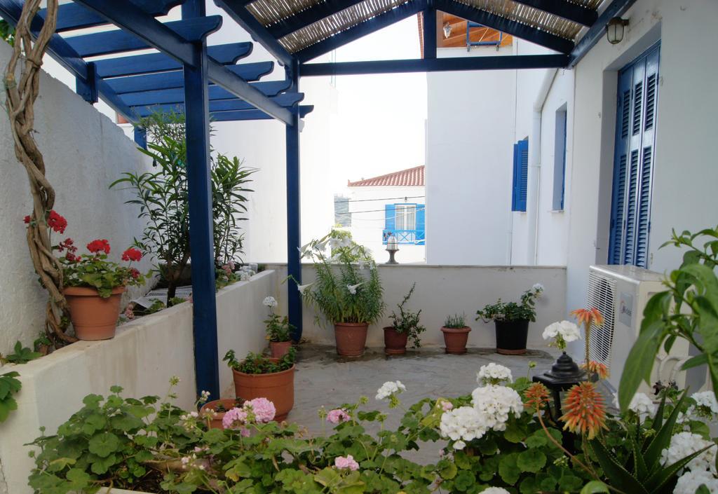 Appartement Idroussa à Batsíon Extérieur photo