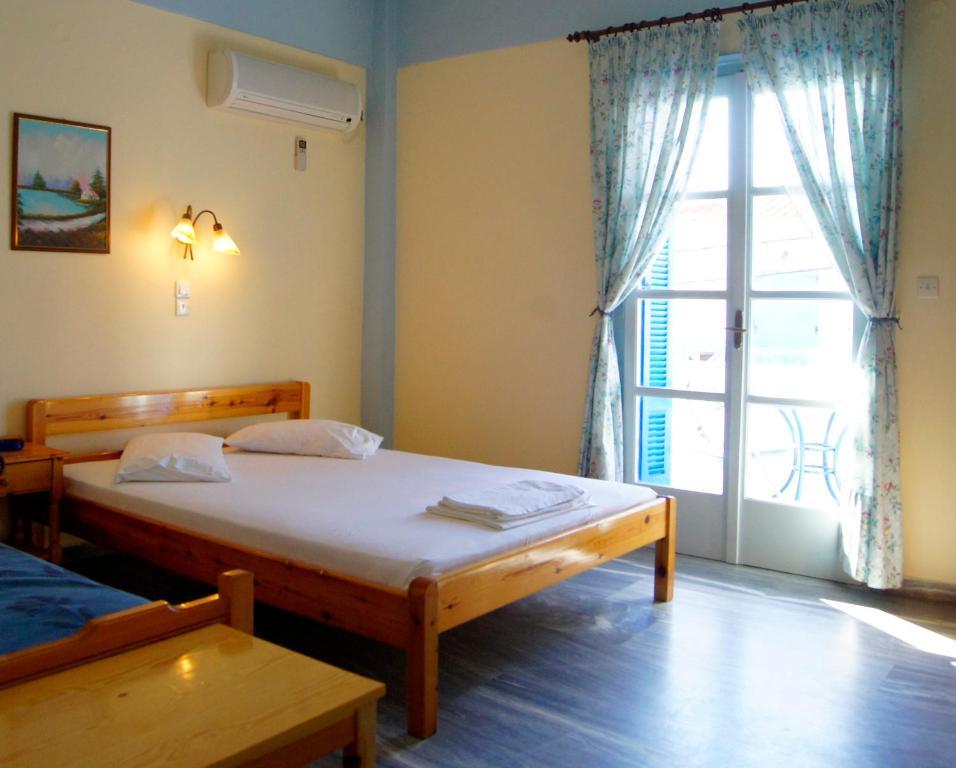 Appartement Idroussa à Batsíon Chambre photo